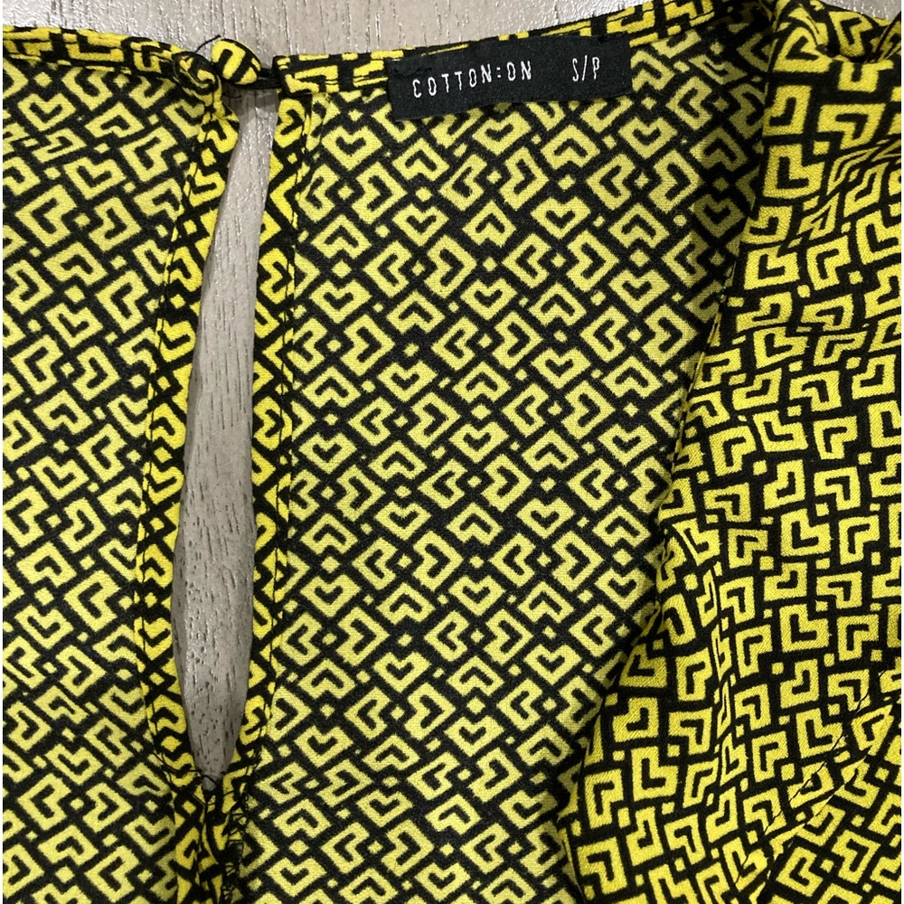 Yellow black abstract romper WITH POCKETS - Picture 3 of 3